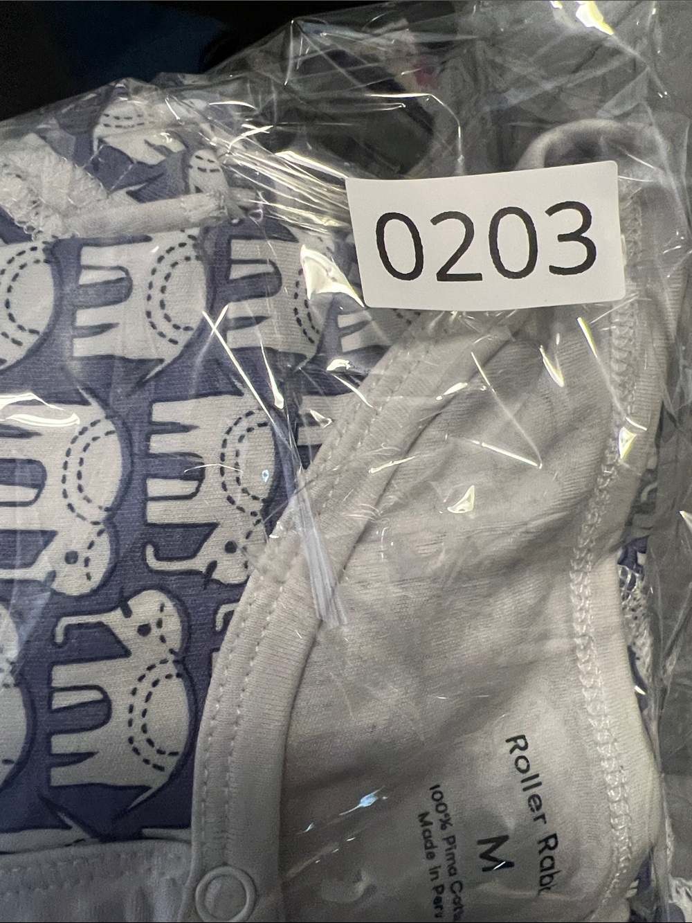 Roller Rabbit Navy & White Elephant-Print Long Sleeve Pajama Set Size Medium - Picture 11 of 11